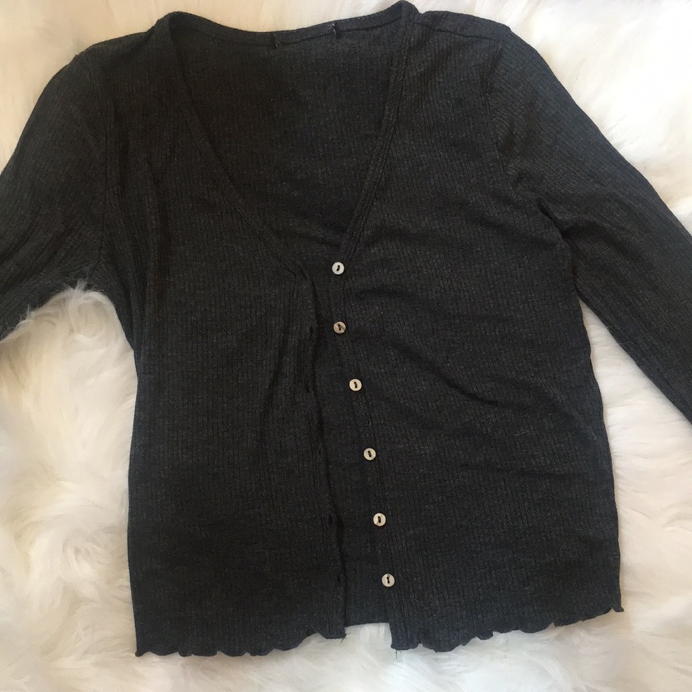 Thin sweater